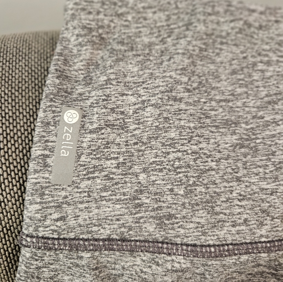 Like New Zella High Rise Cropped Leggings - Medium - Picture 2 of 4